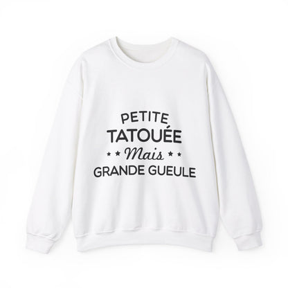 Petite tatouée mais grande gueule