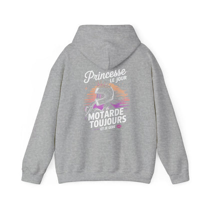 Princesse le jour, motarde toujours, et je gère