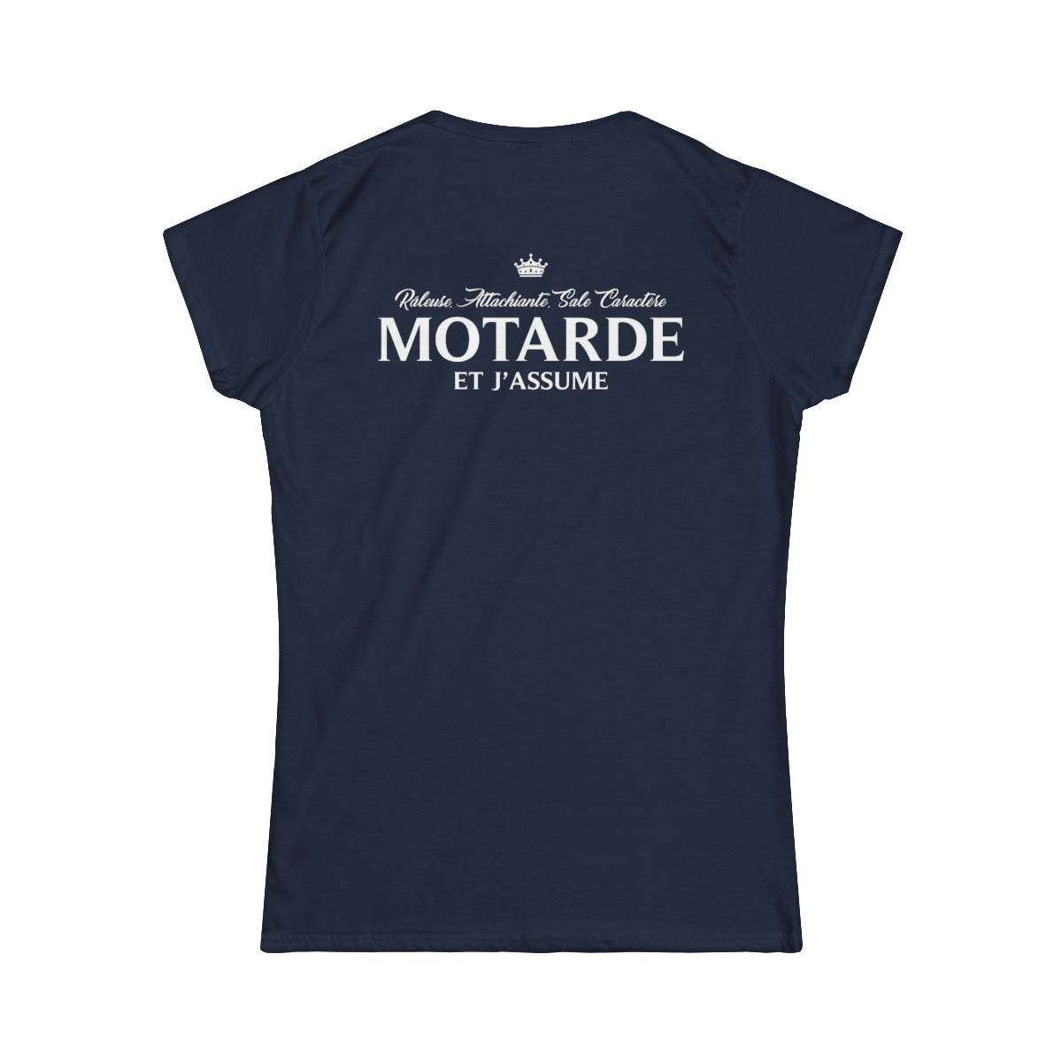 Râleuse, attachiante, sale caractère, motarde et j'assume