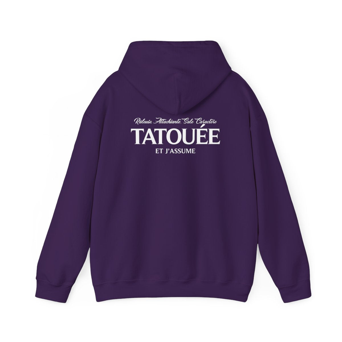 Râleuse, attachiante, sale caractère, tatouée et j'assume