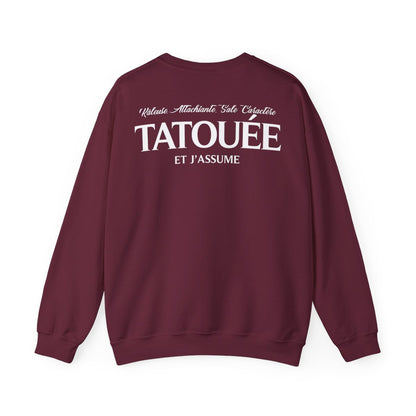 Râleuse, attachiante, sale caractère, tatouée et j'assume