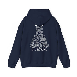 Ronde, tatouée, râleuse, attachiante, caractère de merde et j'assume