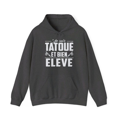 Tatoué et bien élevé