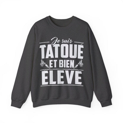 Tatoué et bien élevé