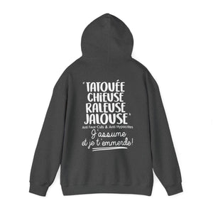 Tatouée, chieuse, râleuse, jalouse, anti faux-culs & anti hypocrites, j'assume et je t'emmerde