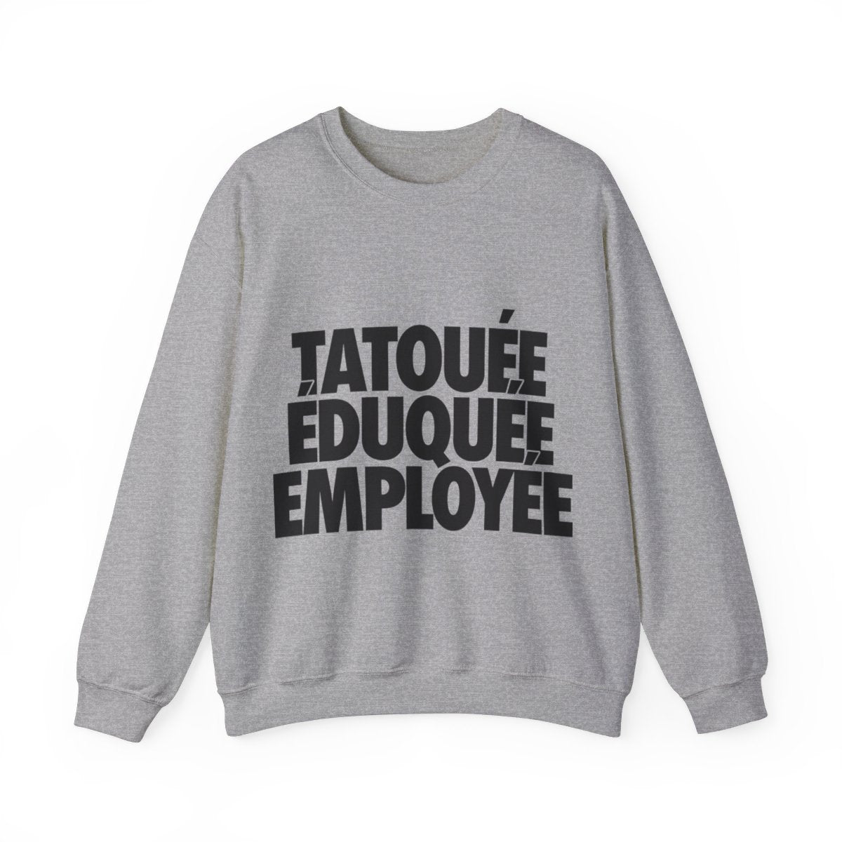 Tatouée éduquée employée