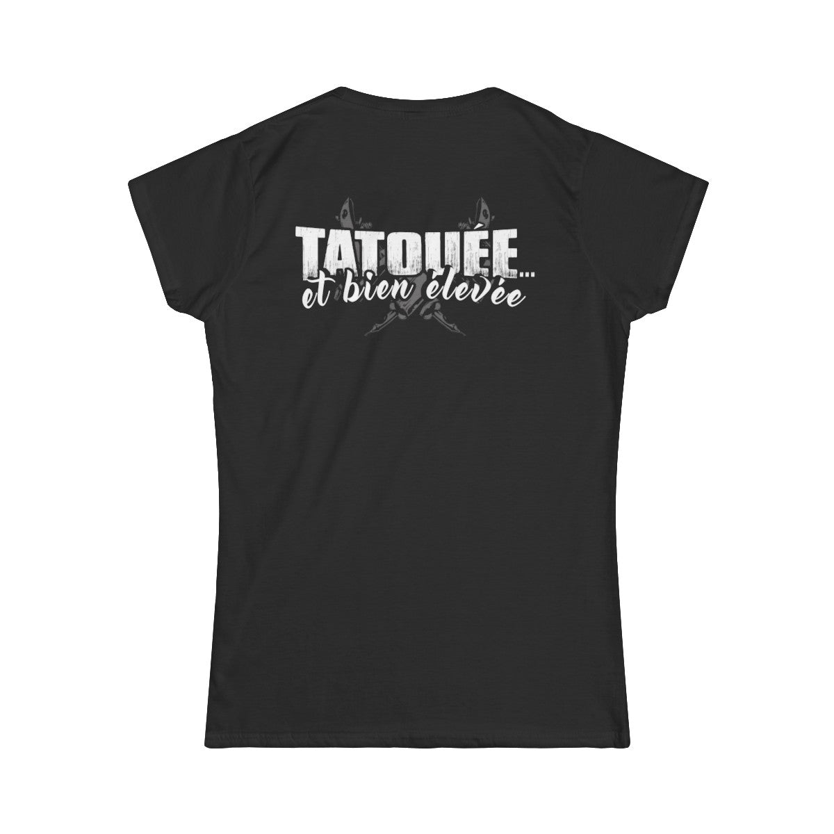 Tatouée et bien élevée