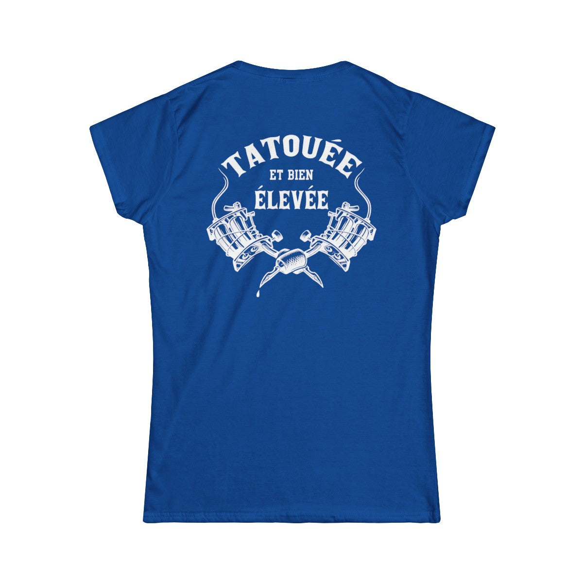 Tatouée et bien élevée