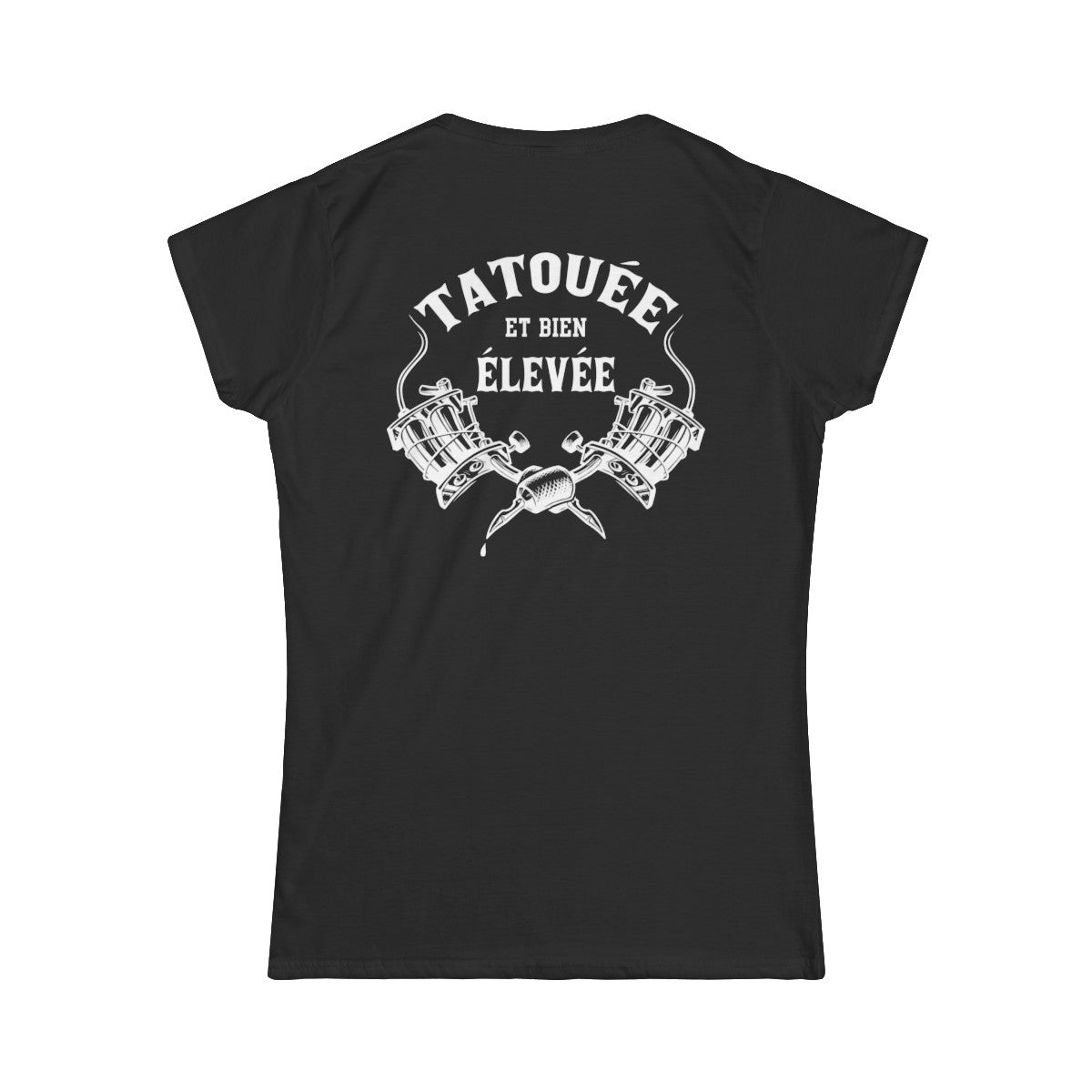 Tatouée et bien élevée