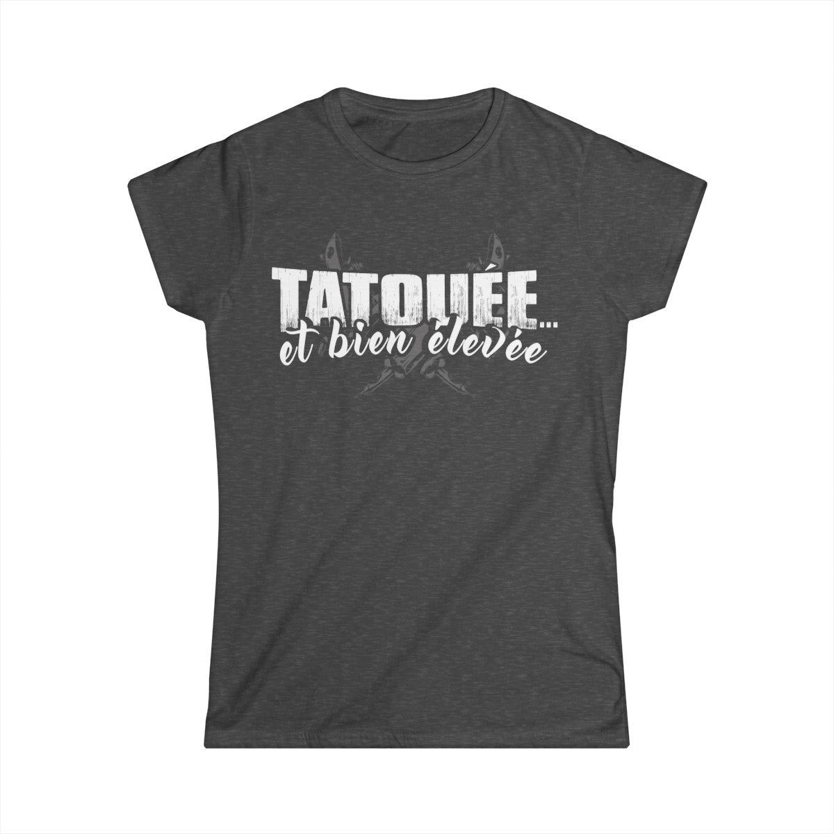 Tatouée et bien élevée