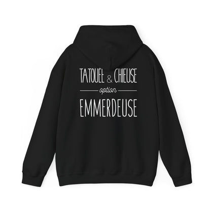 Tatouée et chieuse option emmerdeuse