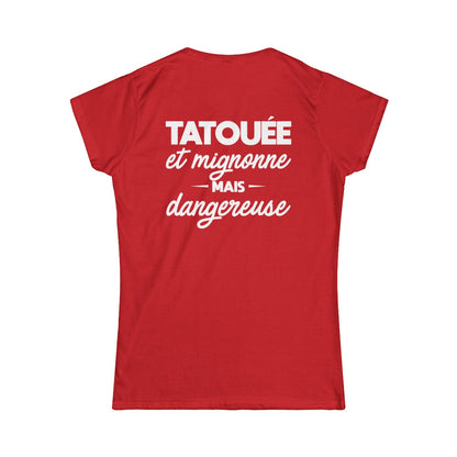Tatouée et mignonne mais dangereuse