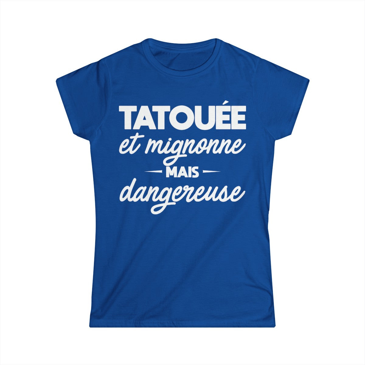 Tatouée et mignonne mais dangereuse