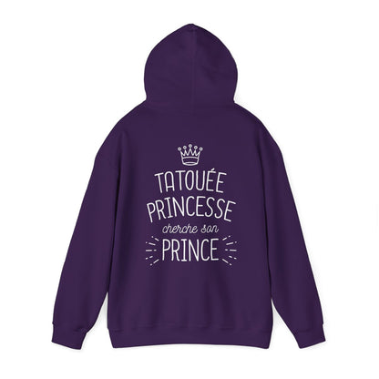 Tatouée princesse cherche son prince