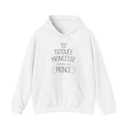 Tatouée princesse cherche son prince