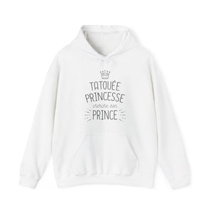 Tatouée princesse cherche son prince