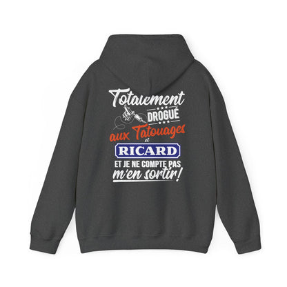 Totalment drogué aux tatouages et ricard et je ne compte pas m'en sortir