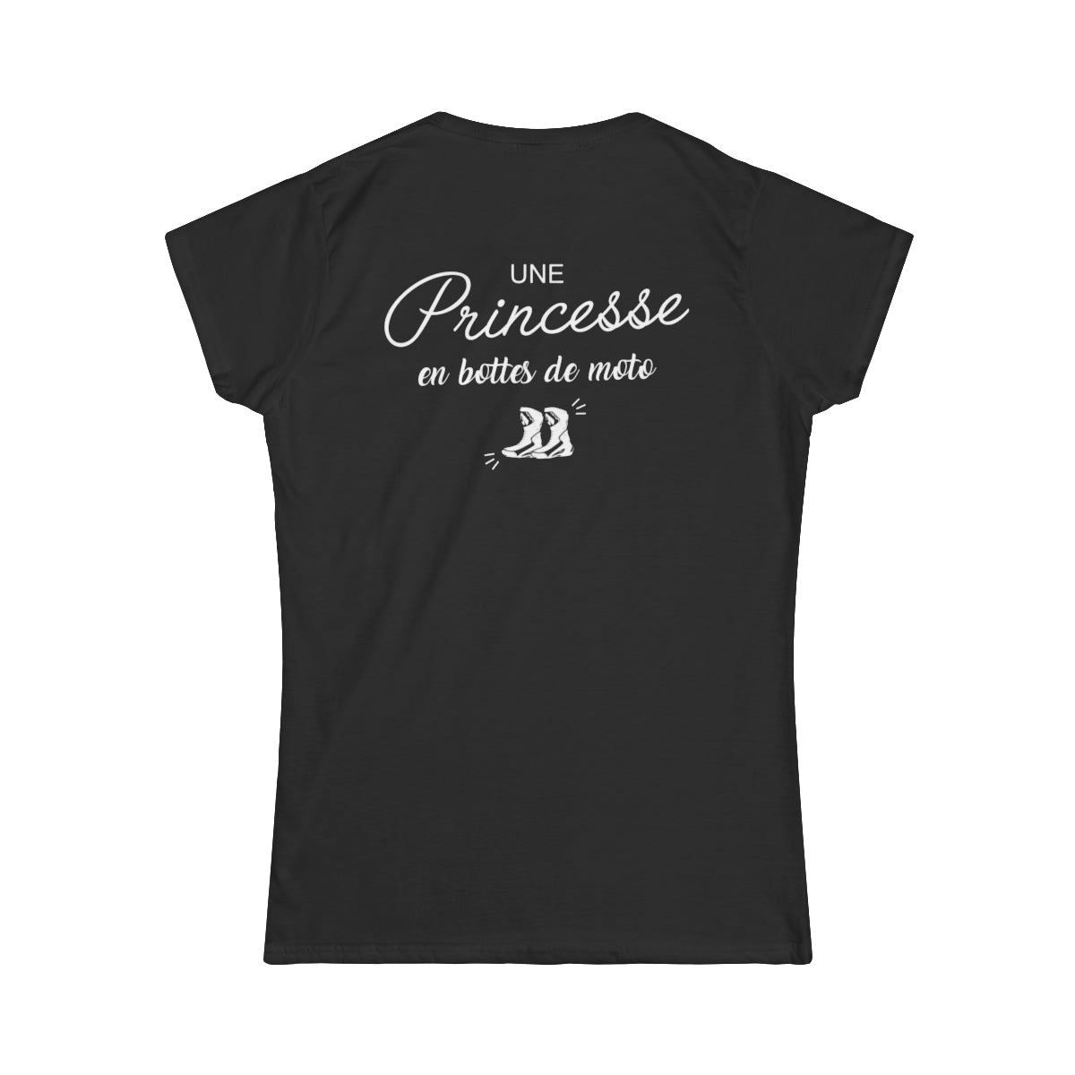 Une princesse en bottes de moto